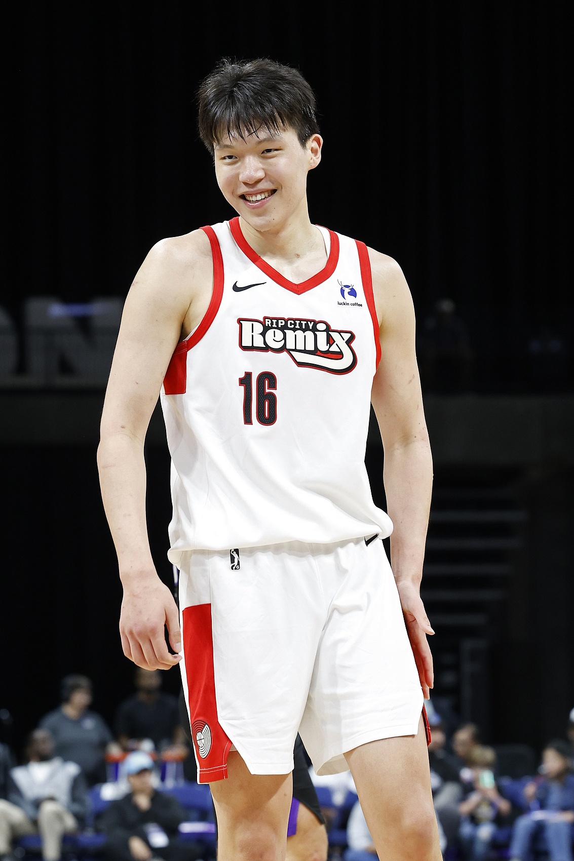 楊瀚森邁過語言關(guān)：去年11月后錄像會議已獨立聽講