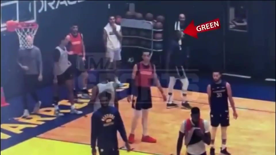 賭城拳影:阿德巴約擊打希羅面部 盤點NBA隊友反目恩怨史 賭城拳影:阿德巴約擊打希羅面部 盤點NBA隊友反目恩怨史