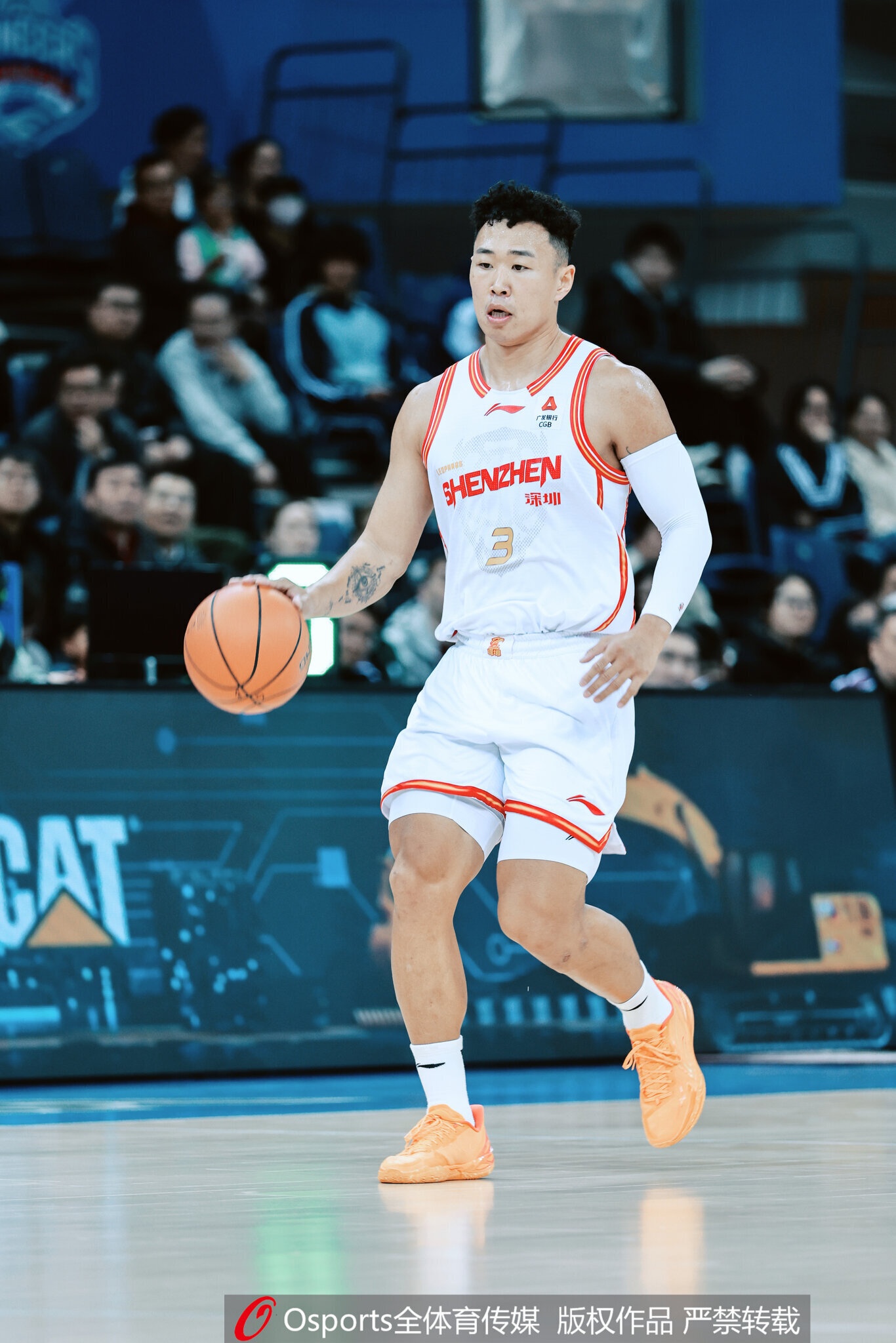 賀希寧當(dāng)選CBA常規(guī)賽MVP 近10季僅3人多次獲獎(jiǎng)